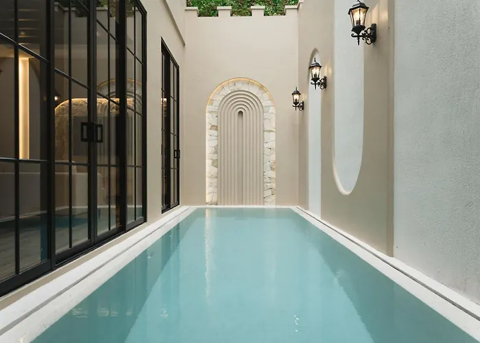 Hygge And 4* Seminyak (Bali)